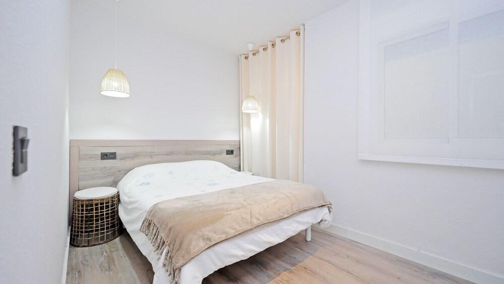 Apartamentos Gracia 4 坎布里尔斯 外观 照片